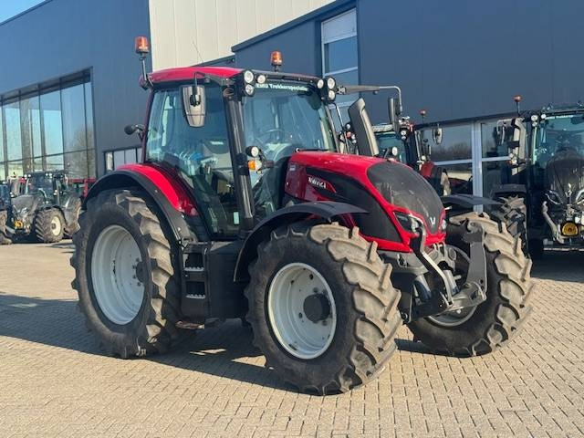 Valtra N134 Hitech - Tracteur agricole: photos 2 Valtra N134 Hitech - Tracteur agricole: photos 2
