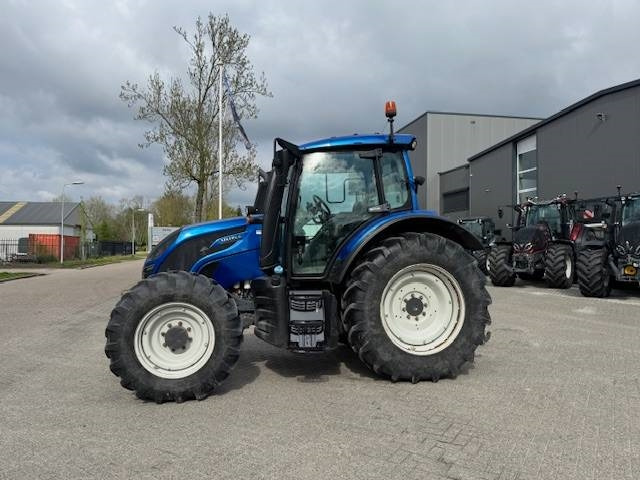 Valtra N134 Versu Smart Touch, GPS - Tracteur agricole: photos 1 Valtra N134 Versu Smart Touch, GPS - Tracteur agricole: photos 1