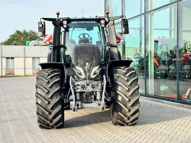 Valtra Q225 Alle opties! ook twintrac! - Tracteur agricole: photos 5 Valtra Q225 Alle opties! ook twintrac! - Tracteur agricole: photos 5
