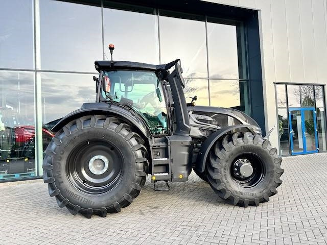 Valtra Q225 Alle opties! ook twintrac! - Tracteur agricole: photos 4 Valtra Q225 Alle opties! ook twintrac! - Tracteur agricole: photos 4