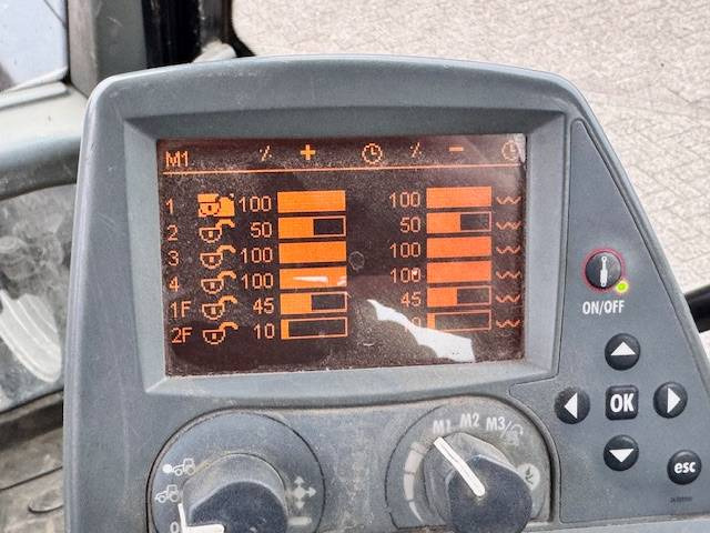 Valtra T172 Direct FH+PTO, 6772 uur! - Tracteur agricole: photos 2 Valtra T172 Direct FH+PTO, 6772 uur! - Tracteur agricole: photos 2