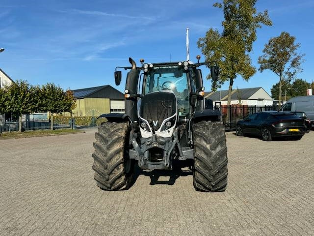 Valtra T214 Versu - Tracteur agricole: photos 5 Valtra T214 Versu - Tracteur agricole: photos 5