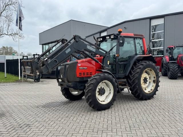 Valtra Valmet 6650 Hitech, voorlader, vloeistofkoppeling - Tracteur agricole: photos 5 Valtra Valmet 6650 Hitech, voorlader, vloeistofkoppeling - Tracteur agricole: photos 5