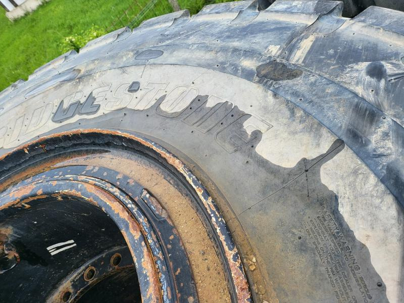 Bridgestone - Pneu pour Engins de chantier: photos 4 Bridgestone - Pneu pour Engins de chantier: photos 4