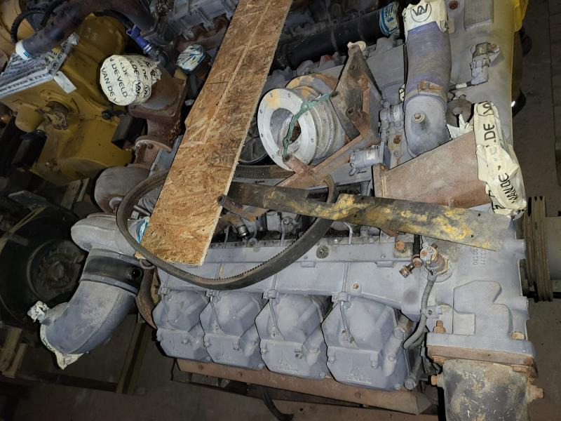 Deutz CD 2015 V08 - Moteur pour Engins de chantier: photos 3 Deutz CD 2015 V08 - Moteur pour Engins de chantier: photos 3