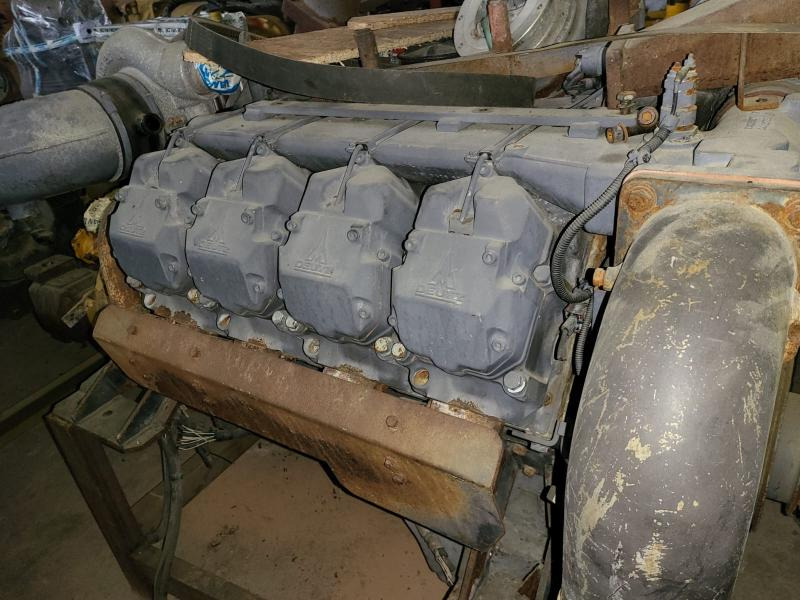 Deutz CD 2015 V08 - Moteur pour Engins de chantier: photos 2 Deutz CD 2015 V08 - Moteur pour Engins de chantier: photos 2