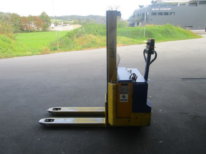 ELEKTRO HUBAMEISE STÖCKLIN 3 PzS 270 - Machine d'impression: photos 2 ELEKTRO HUBAMEISE STÖCKLIN 3 PzS 270 - Machine d'impression: photos 2