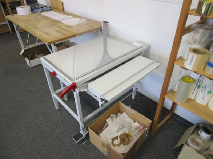 HEBELSCHNEIDER IDEAL 1080 - Massicot: photos 1 HEBELSCHNEIDER IDEAL 1080 - Massicot: photos 1