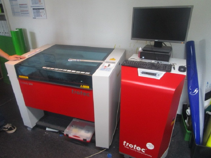LASER CUTTER TROTEC SPEEDY 360 (Gravieren, Schneiden) - Massicot: photos 1 LASER CUTTER TROTEC SPEEDY 360 (Gravieren, Schneiden) - Massicot: photos 1