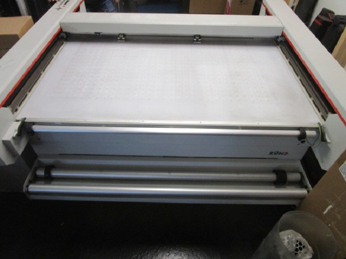 SCHNEIDEPLOTTER ZÜND P-1200 PLUS - Massicot: photos 3 SCHNEIDEPLOTTER ZÜND P-1200 PLUS - Massicot: photos 3