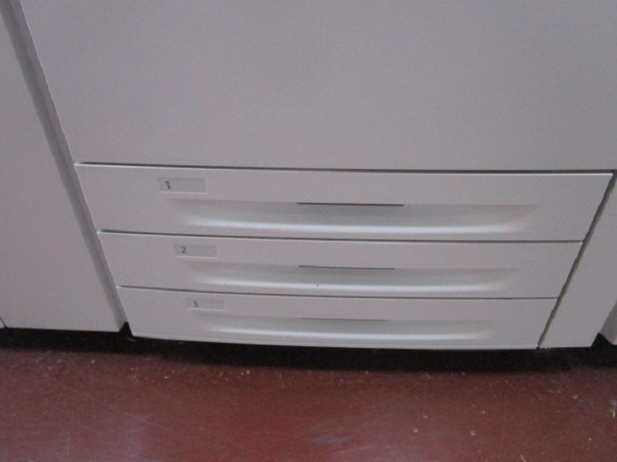 XEROX VERSANT 180 PRESS en crédit-bail XEROX VERSANT 180 PRESS: photos 7 XEROX VERSANT 180 PRESS en crédit-bail XEROX VERSANT 180 PRESS: photos 7