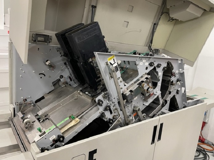 ZUSAMMENTRAGMASCHINE BOURG: 2xTÜRME BST10 & BDF - Machine d'impression: photos 5 ZUSAMMENTRAGMASCHINE BOURG: 2xTÜRME BST10 & BDF - Machine d'impression: photos 5