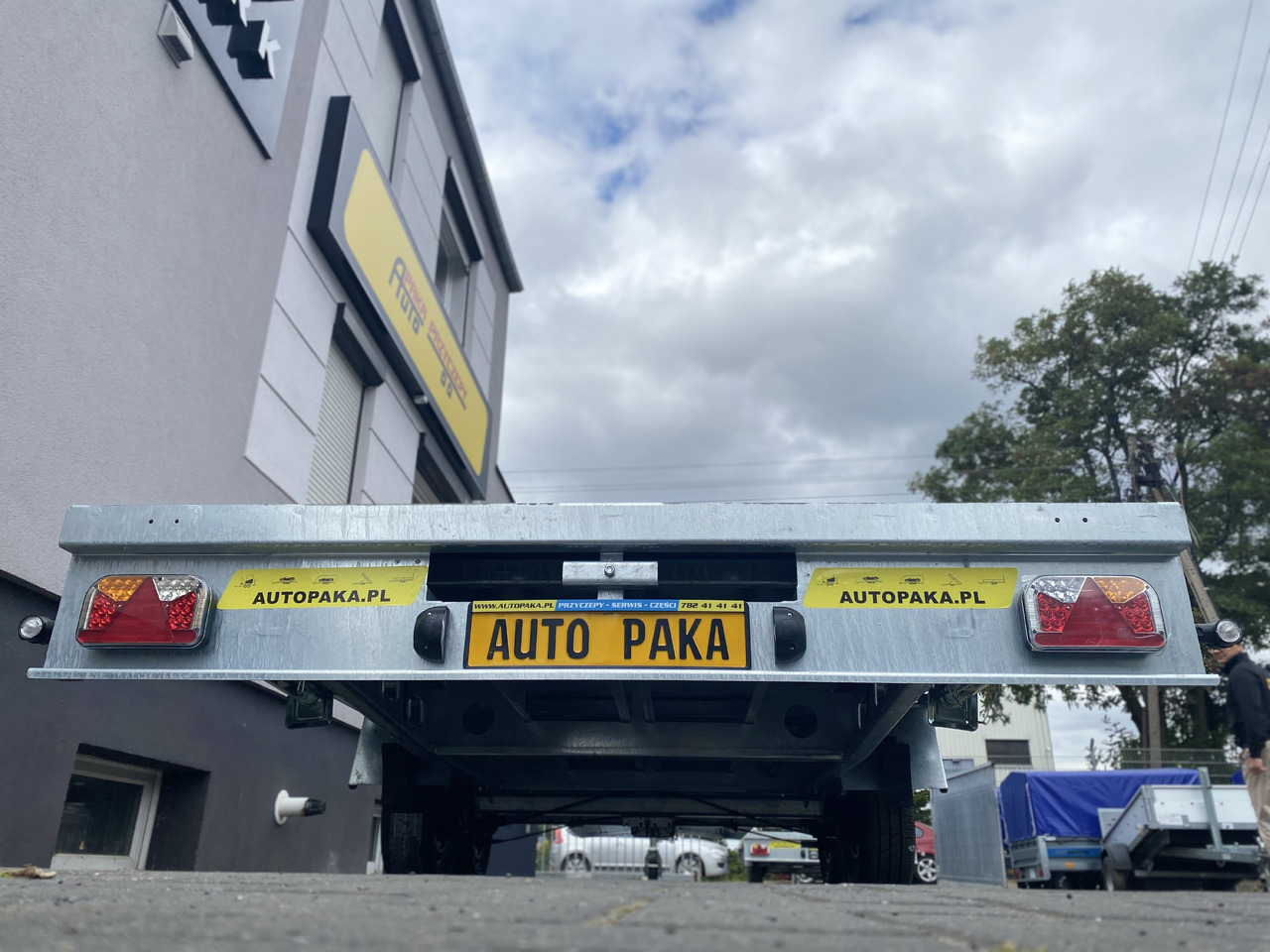 PRZYCZEPA PLATFORMOWA 5X2 WARK DMC 3500 / WARK PLATFORM TRAILER 5X2 DMC 3500 - Remorque plateau: photos 5 PRZYCZEPA PLATFORMOWA 5X2 WARK DMC 3500 / WARK PLATFORM TRAILER 5X2 DMC 3500 - Remorque plateau: photos 5