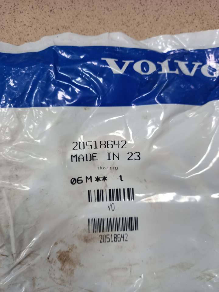 VOLVO; RENAULT FM7; FM10; FM12; FL6; FL7; FL10; FL12; FH12; FH16; MIDLUM; PREMIUM; MAGNUM; KERAX - Essieu arrière: photos 3 VOLVO; RENAULT FM7; FM10; FM12; FL6; FL7; FL10; FL12; FH12; FH16; MIDLUM; PREMIUM; MAGNUM; KERAX - Essieu arrière: photos 3