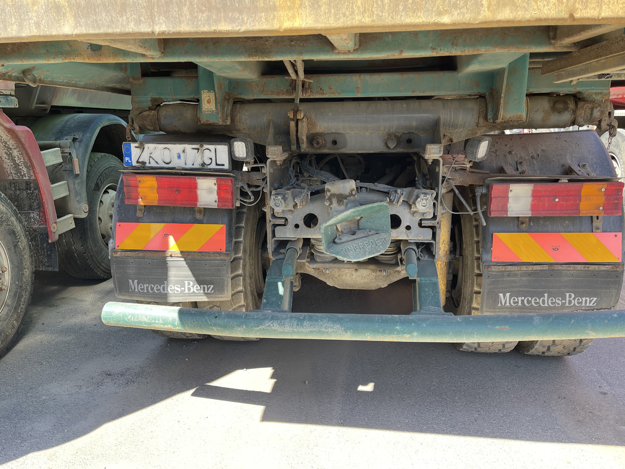 MERCEDES-BENZ Actros 3331 - Camion benne: photos 5 MERCEDES-BENZ Actros 3331 - Camion benne: photos 5