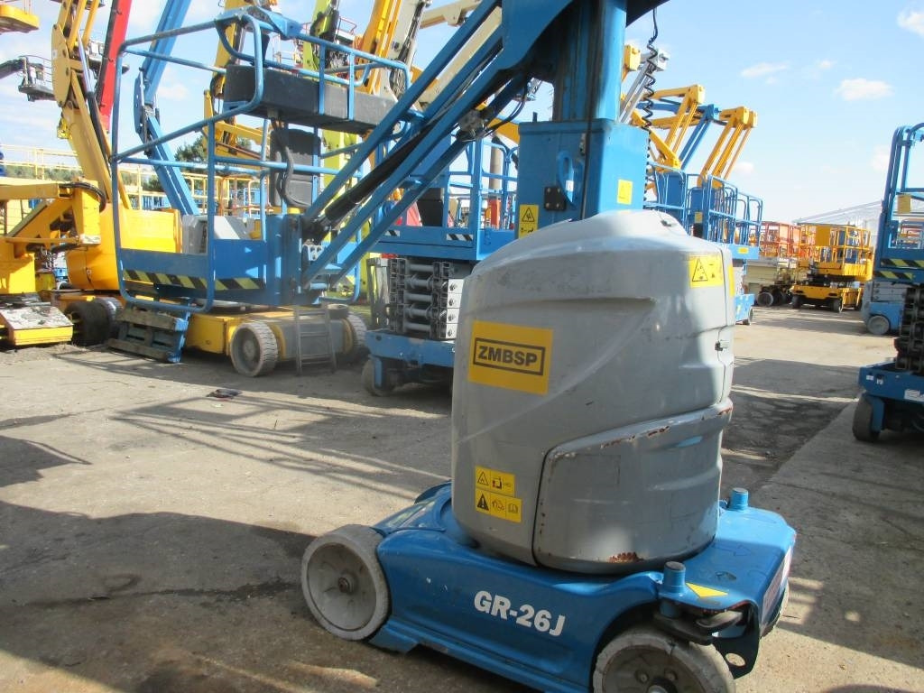 Genie GR 26 J - Nacelle à mât vertical: photos 4 Genie GR 26 J - Nacelle à mât vertical: photos 4