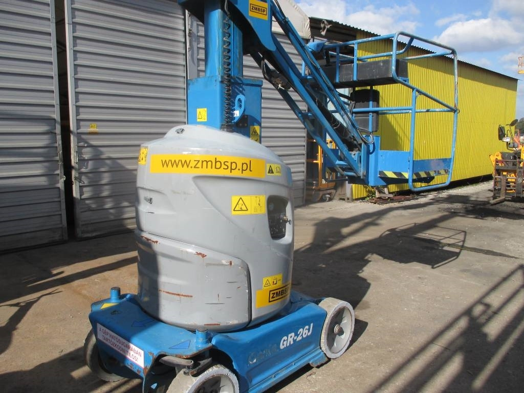 Genie GR 26 J - Nacelle à mât vertical: photos 2 Genie GR 26 J - Nacelle à mât vertical: photos 2