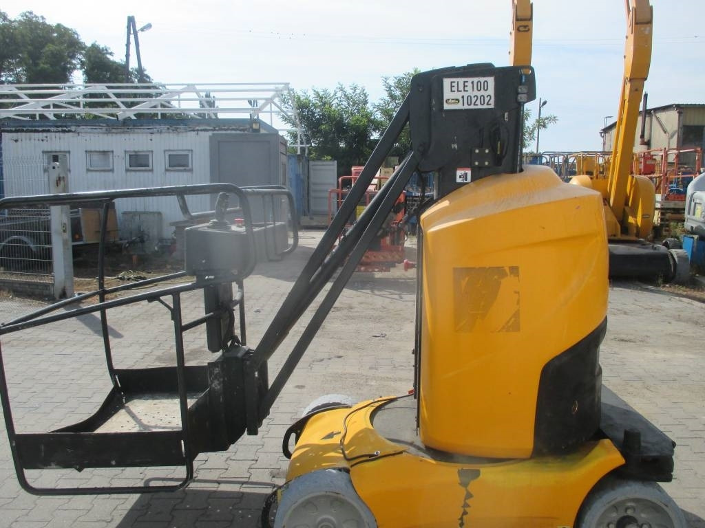 Manitou 100 VJR - Nacelle à mât vertical: photos 5 Manitou 100 VJR - Nacelle à mât vertical: photos 5
