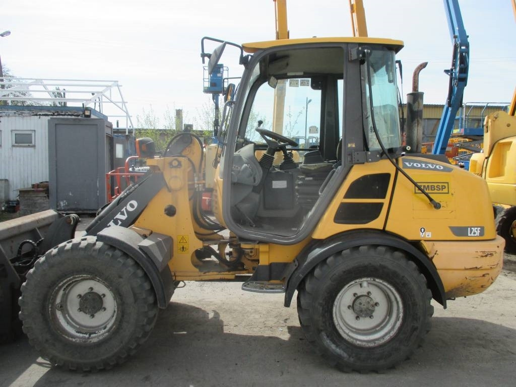Chargeuse sur pneus Volvo L 25 F: photos 5