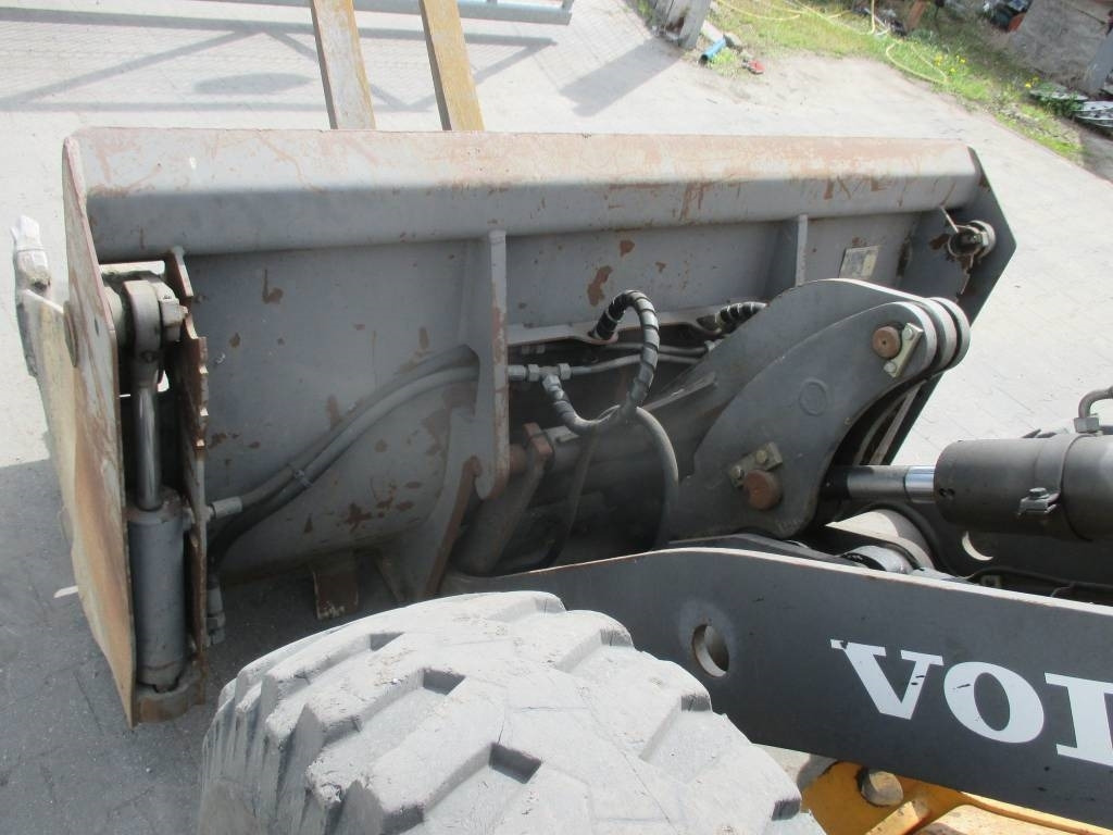 Chargeuse sur pneus Volvo L 25 F: photos 9