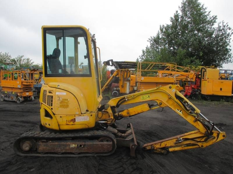 Yanmar Vio 20-4 - Mini pelle: photos 1 Yanmar Vio 20-4 - Mini pelle: photos 1