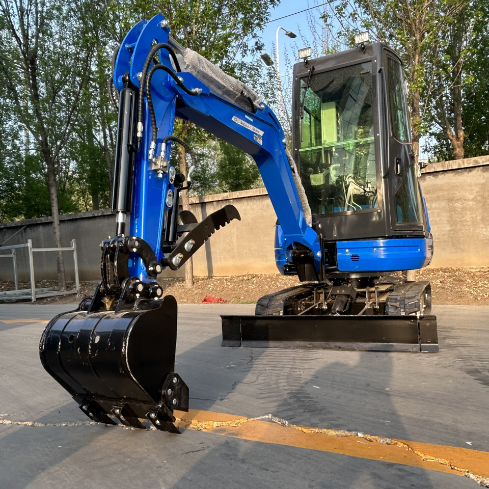 LEZUM DY25U Mini Excavator Kubota Euro 5/Epa Engine Mini Excavator For Sale - Mini pelle: photos 2 LEZUM DY25U Mini Excavator Kubota Euro 5/Epa Engine Mini Excavator For Sale - Mini pelle: photos 2