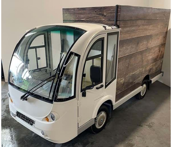 Eagle Foodtruck / 4 seats - Voiturette de golf: photos 1 Eagle Foodtruck / 4 seats - Voiturette de golf: photos 1