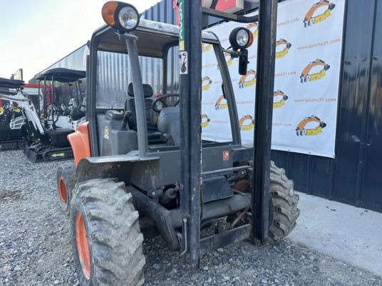 Ausa C200HX4 4X4 à 17900 € HT - Chariot tout terrain: photos 5 Ausa C200HX4 4X4 à 17900 € HT - Chariot tout terrain: photos 5