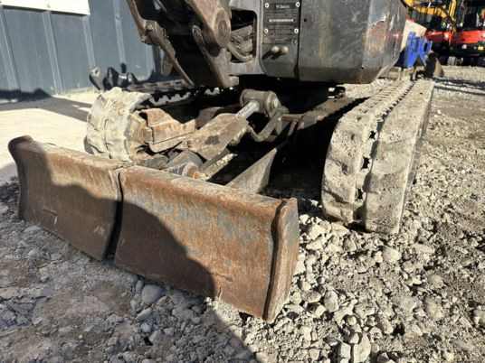 Bobcat E08 à 9 900 € HT - Mini pelle: photos 5 Bobcat E08 à 9 900 € HT - Mini pelle: photos 5