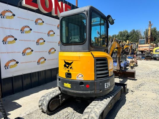 Bobcat E26 cabine a 21500 € HT - Mini pelle: photos 4 Bobcat E26 cabine a 21500 € HT - Mini pelle: photos 4