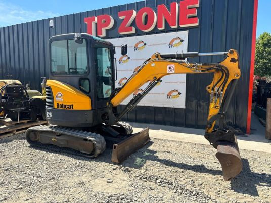 Bobcat E26 cabine a 21500 € HT - Mini pelle: photos 3 Bobcat E26 cabine a 21500 € HT - Mini pelle: photos 3