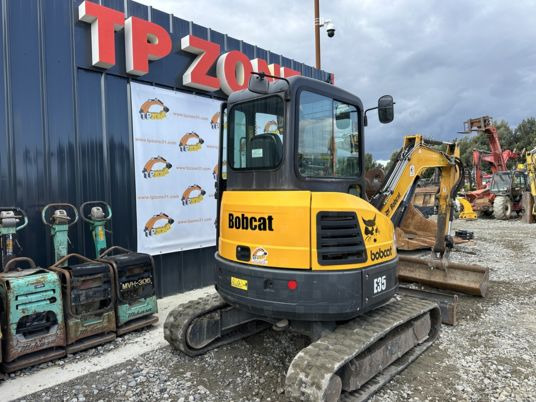 Bobcat E35 Cabine à 23900 € HT - Mini pelle: photos 3 Bobcat E35 Cabine à 23900 € HT - Mini pelle: photos 3