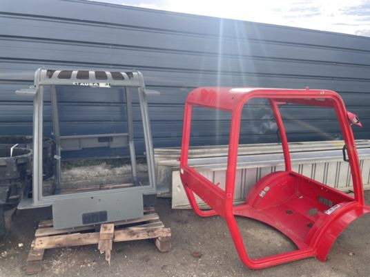Cabine / Canopy / Rops pour Ausa - Cabine pour Matériel de manutention: photos 1 Cabine / Canopy / Rops pour Ausa - Cabine pour Matériel de manutention: photos 1