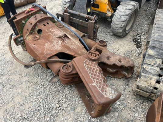 Croc béton montabert pelle 20T à 30T - Cisaille de démolition: photos 1 Croc béton montabert pelle 20T à 30T - Cisaille de démolition: photos 1