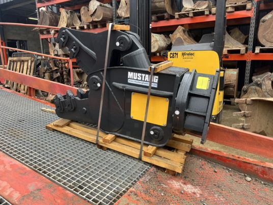 Croc béton pour pelle de 10T à 16T - Cisaille de démolition: photos 2 Croc béton pour pelle de 10T à 16T - Cisaille de démolition: photos 2