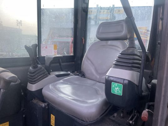 Mini pelle Komatsu PC26MR-3: photos 8