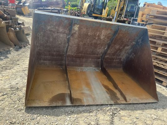 Merlo P60.10 - Godet pour chargeur: photos 3 Merlo P60.10 - Godet pour chargeur: photos 3