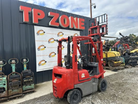 Nissan CHARIOT DIESEL 1T5 à 10500 € HT - Chariot élévateur diesel: photos 5 Nissan CHARIOT DIESEL 1T5 à 10500 € HT - Chariot élévateur diesel: photos 5