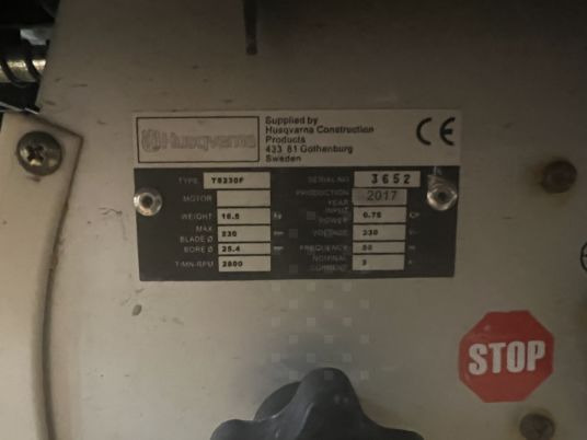 SCIE DE CARRELAGE HUSQVARNA TS230F - Outil/ Équipement: photos 5 SCIE DE CARRELAGE HUSQVARNA TS230F - Outil/ Équipement: photos 5