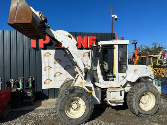 Venieri Case 421B à 13 500 € HT - Chargeuse sur pneus: photos 2 Venieri Case 421B à 13 500 € HT - Chargeuse sur pneus: photos 2