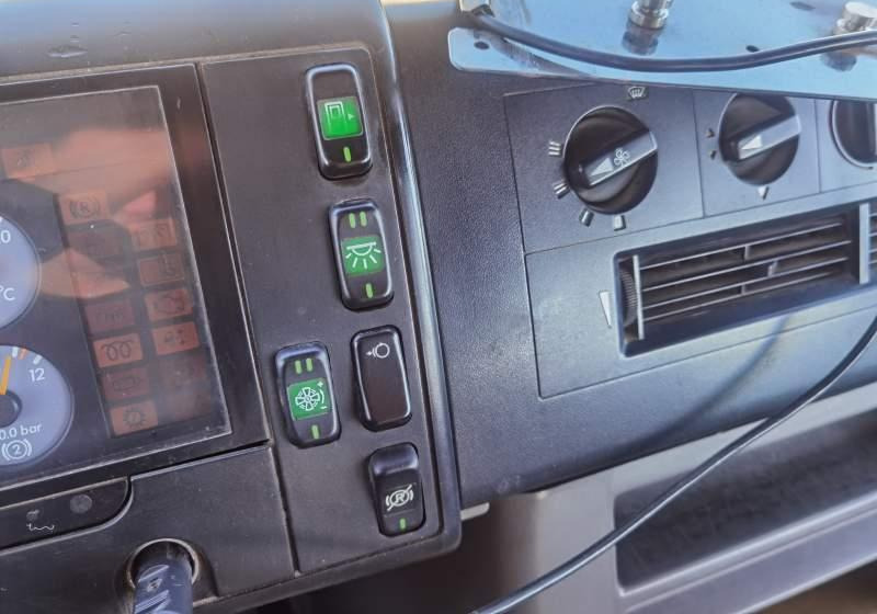 Bus interurbain Mercedes-Benz Vario 813D 31+15: photos 9