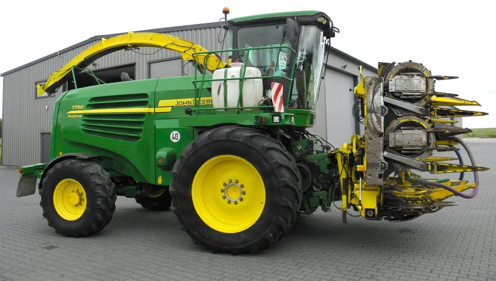 John Deere 7750 ProDrive 2008 Rok, +Kemper 375, +podbieracz do traw, Nie Malowany, Stan Bardzo Dobry - Ensileuse: photos 5 John Deere 7750 ProDrive 2008 Rok, +Kemper 375, +podbieracz do traw, Nie Malowany, Stan Bardzo Dobry - Ensileuse: photos 5
