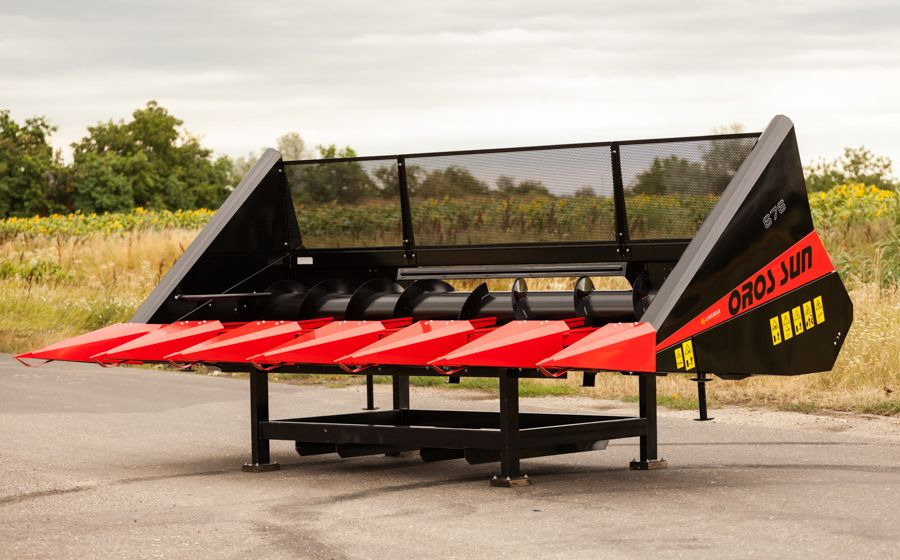 Oros SUN 876 8 rzędowy, Nowe Przystawki do zbioru słonecznika, - Equipement à tournesol: photos 4 Oros SUN 876 8 rzędowy, Nowe Przystawki do zbioru słonecznika, - Equipement à tournesol: photos 4