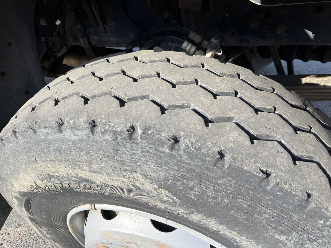 Camion plateau, Camion grue RENAULT Kerax 370dci 4x4 plateau grue Palfinger pk29002: photos 16 Camion plateau, Camion grue RENAULT Kerax 370dci 4x4 plateau grue Palfinger pk29002: photos 16