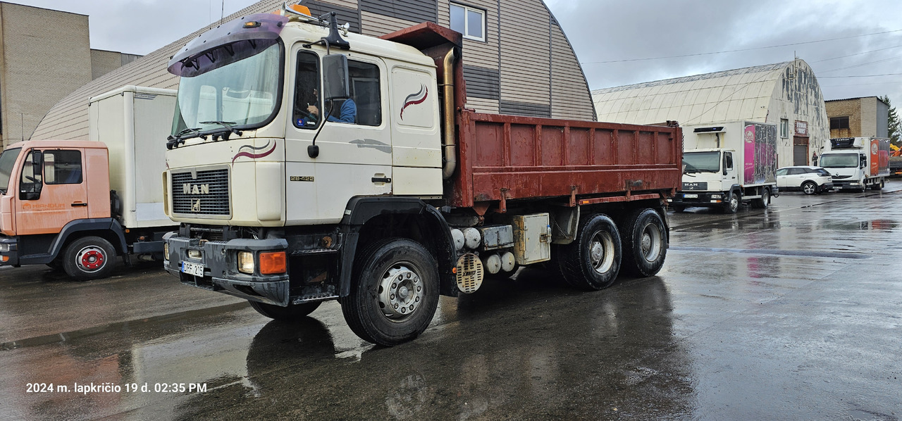 MAN 26.422 - Camion benne: photos 1 MAN 26.422 - Camion benne: photos 1
