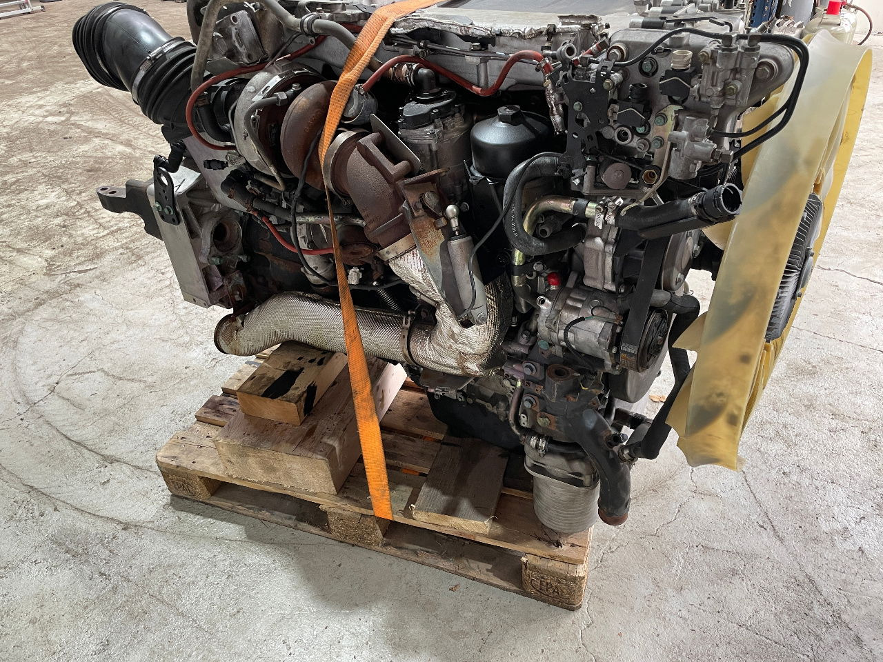 MAN Motor MAN TGX TGS D2676 Euro 6 Lf25 LF 25 - Moteur et pièces pour Camion: photos 4 MAN Motor MAN TGX TGS D2676 Euro 6 Lf25 LF 25 - Moteur et pièces pour Camion: photos 4