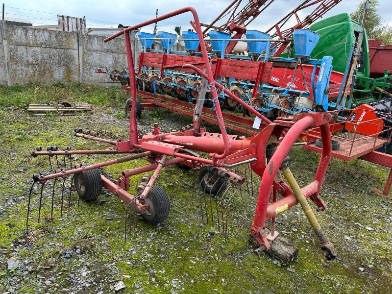 KUHN GA300 - Faneuse: photos 3 KUHN GA300 - Faneuse: photos 3