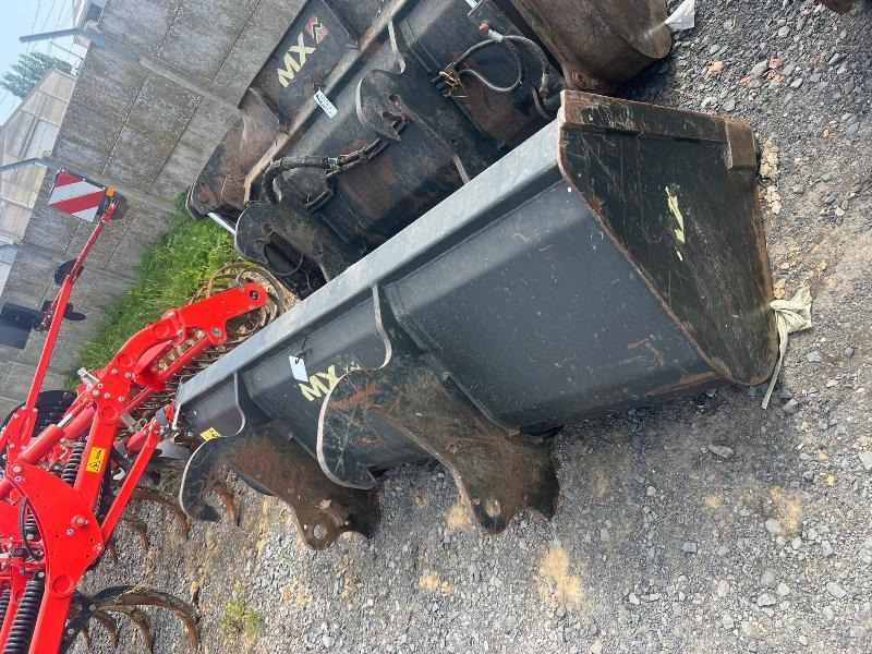 MAILLEUX BTA245 - Godet pour chargeur pour Tracteur agricole: photos 2 MAILLEUX BTA245 - Godet pour chargeur pour Tracteur agricole: photos 2