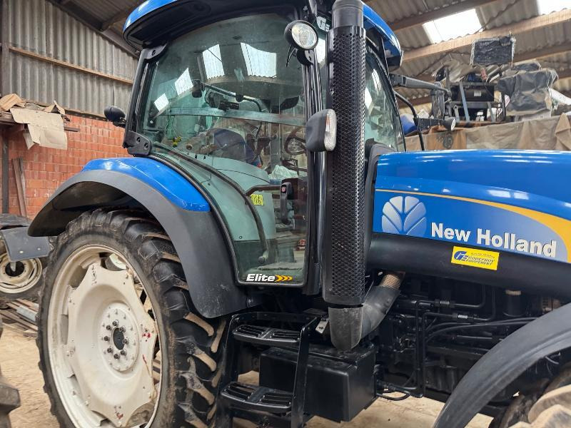 NEW-HOLLAND T6030 - Tracteur agricole: photos 3 NEW-HOLLAND T6030 - Tracteur agricole: photos 3