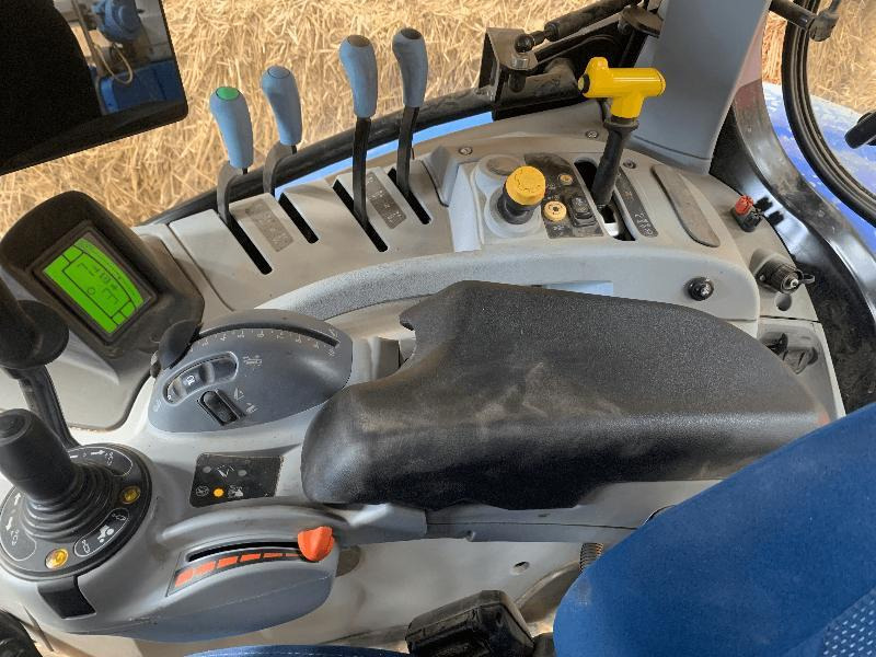 NEW-HOLLAND T7.215S - Tracteur agricole: photos 4 NEW-HOLLAND T7.215S - Tracteur agricole: photos 4